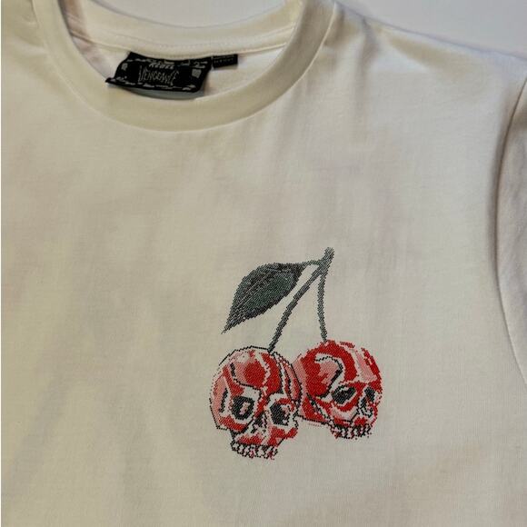 Rebel Vengeance Men's Skull Shirt sz: LARGE EXCELLENT CONDITION - Picture 3 of 8